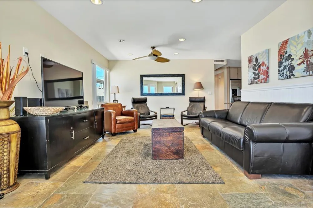 3243 Ocean Front Walk #1 San Diego, CA 92109