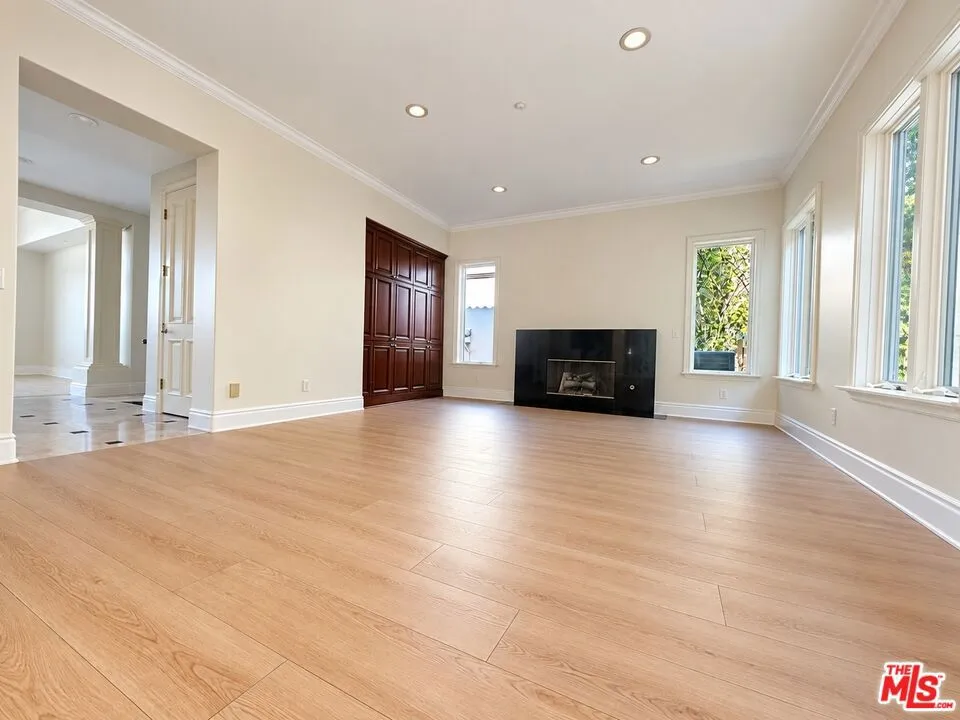 16625 Calle Haleigh Los Angeles, CA 90272