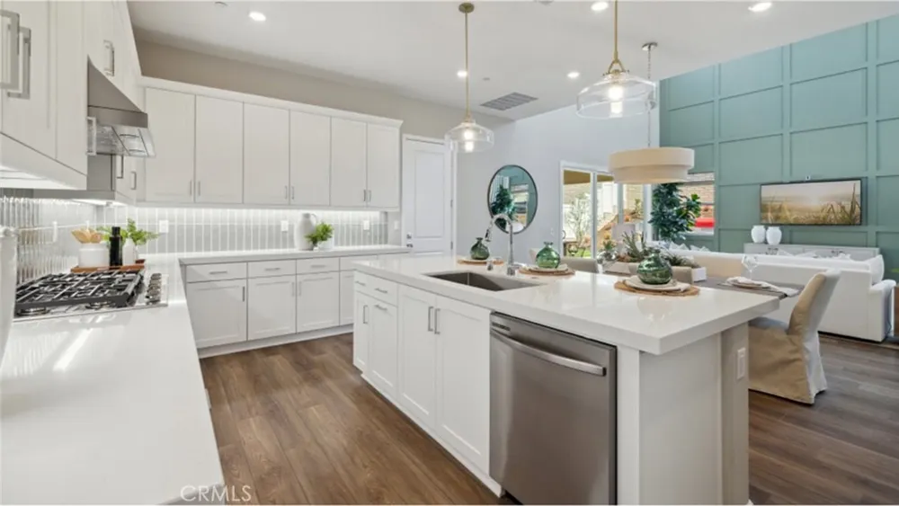 24556 Camino Canoa Valencia, CA 91354