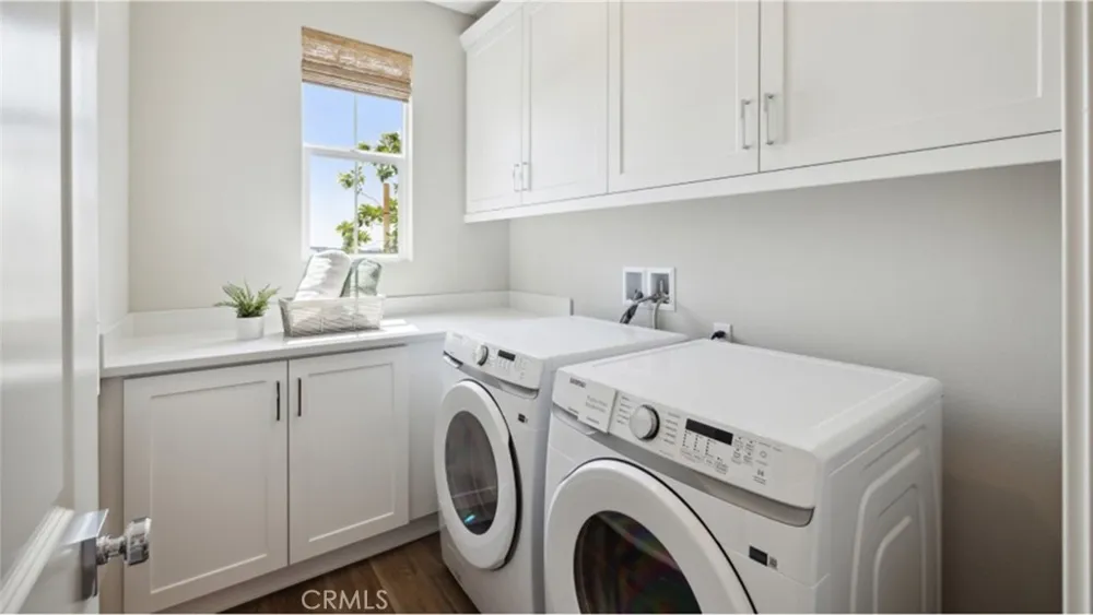 24556 Camino Canoa Valencia, CA 91354