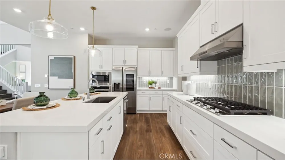 24556 Camino Canoa Valencia, CA 91354