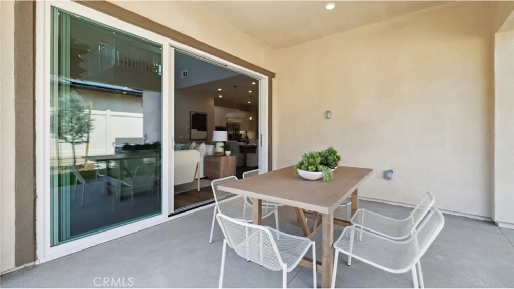 24556 Camino Canoa Valencia, CA 91354