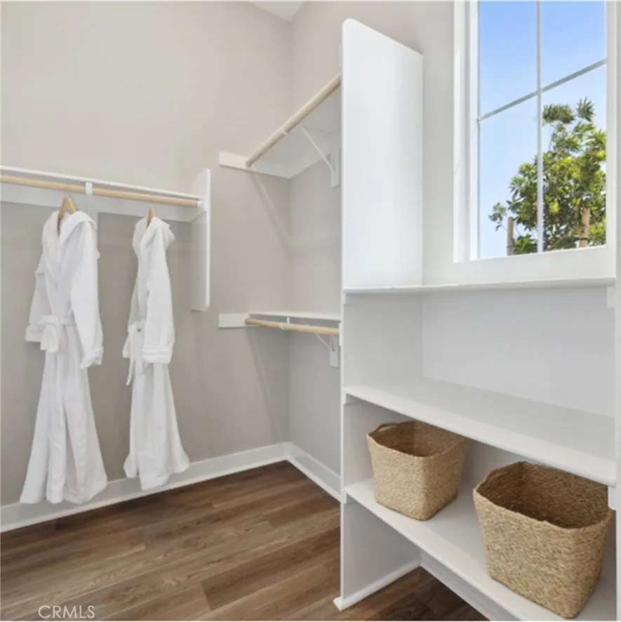 24556 Camino Canoa Valencia, CA 91354