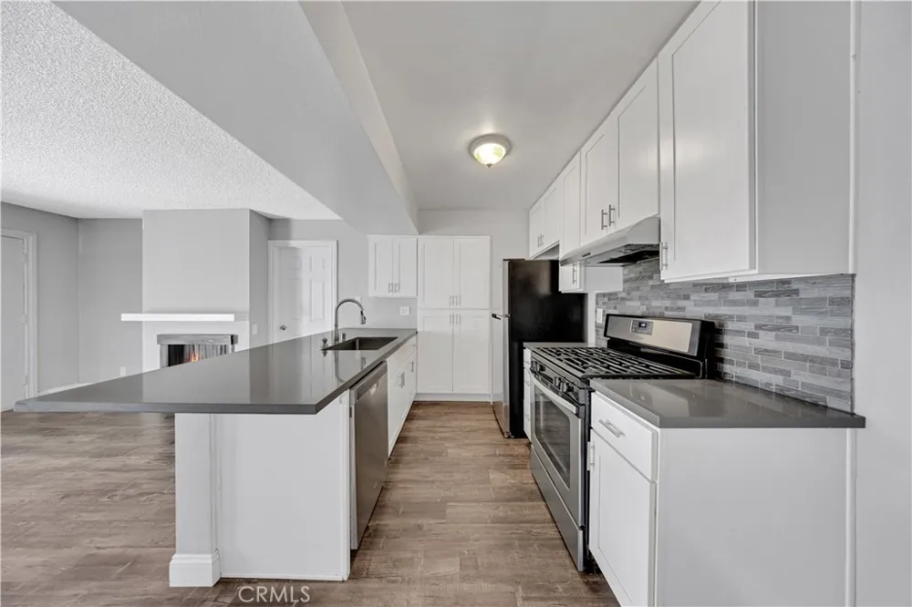2801 S Fairview St #B Santa Ana, CA 92704