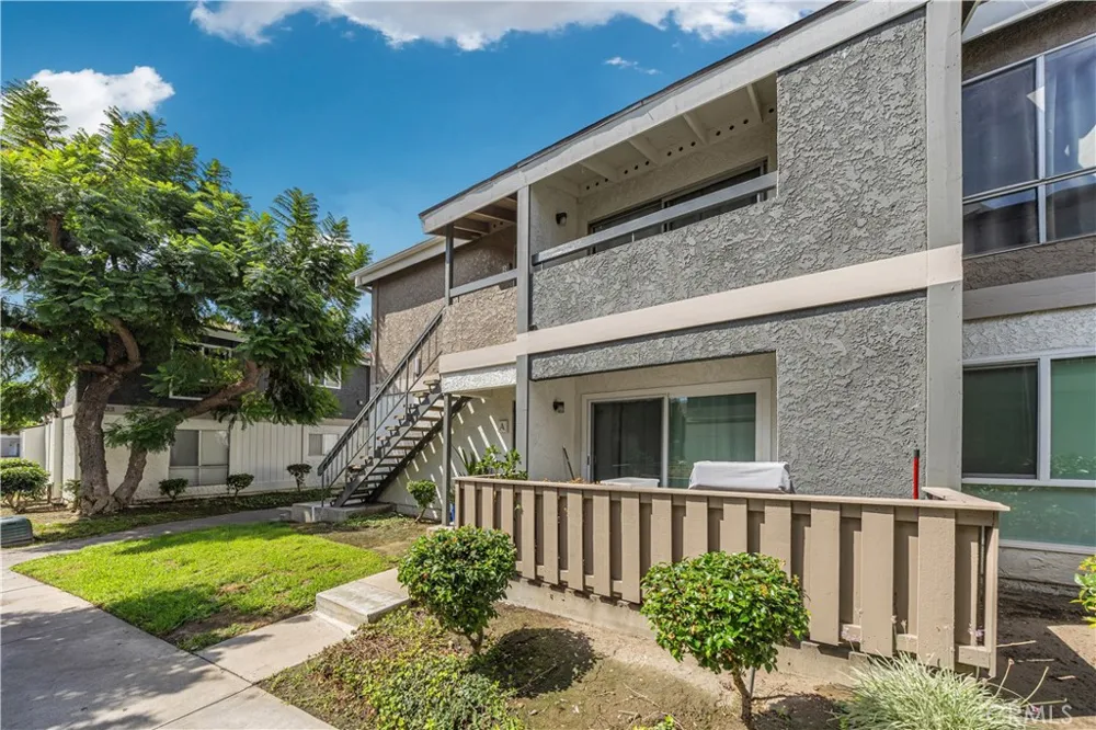 2801 S Fairview St #B Santa Ana, CA 92704