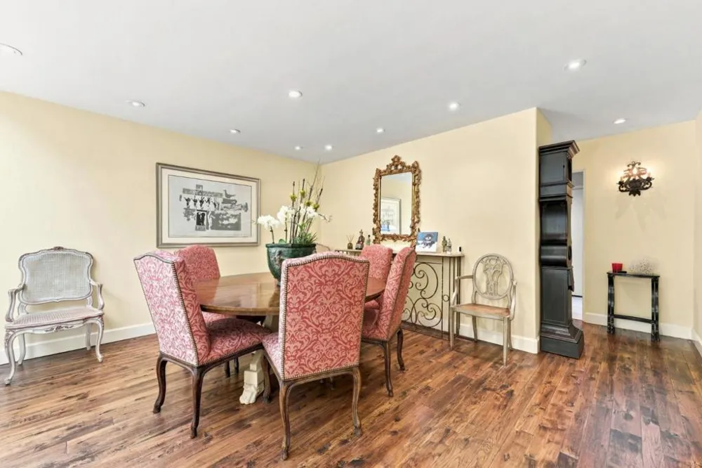 1252 Sharon Park Drive Menlo Park, CA 94025