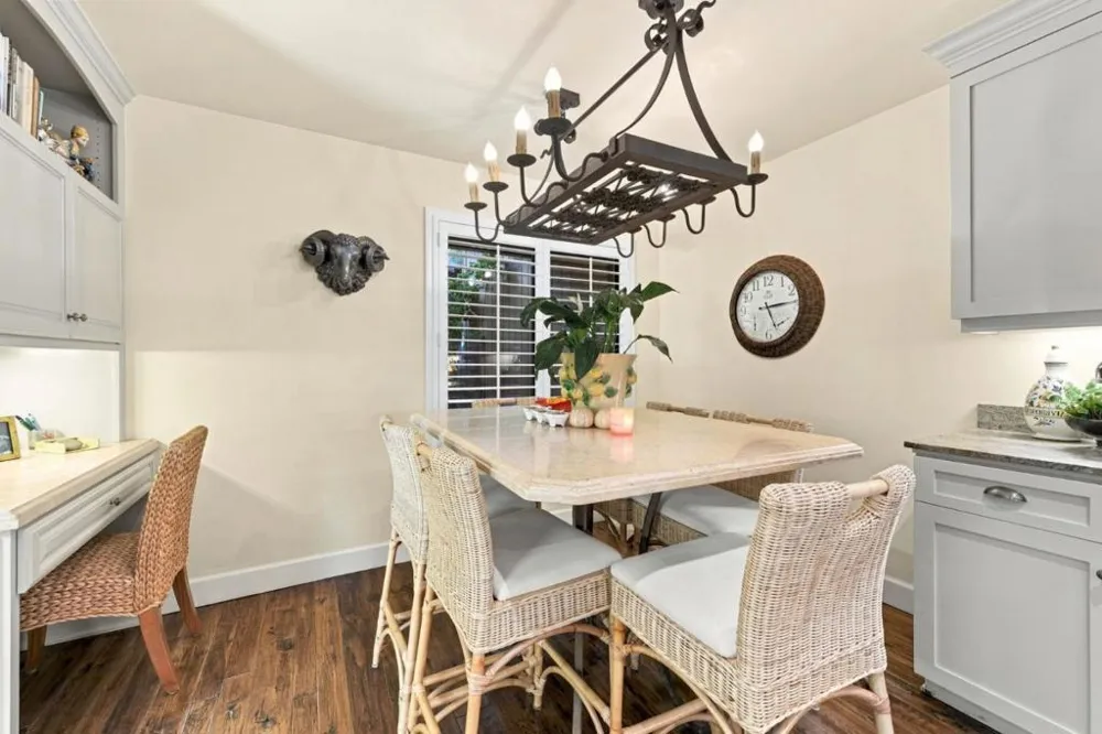 1252 Sharon Park Drive Menlo Park, CA 94025