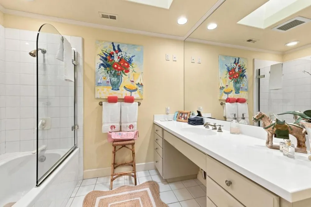 1252 Sharon Park Drive Menlo Park, CA 94025