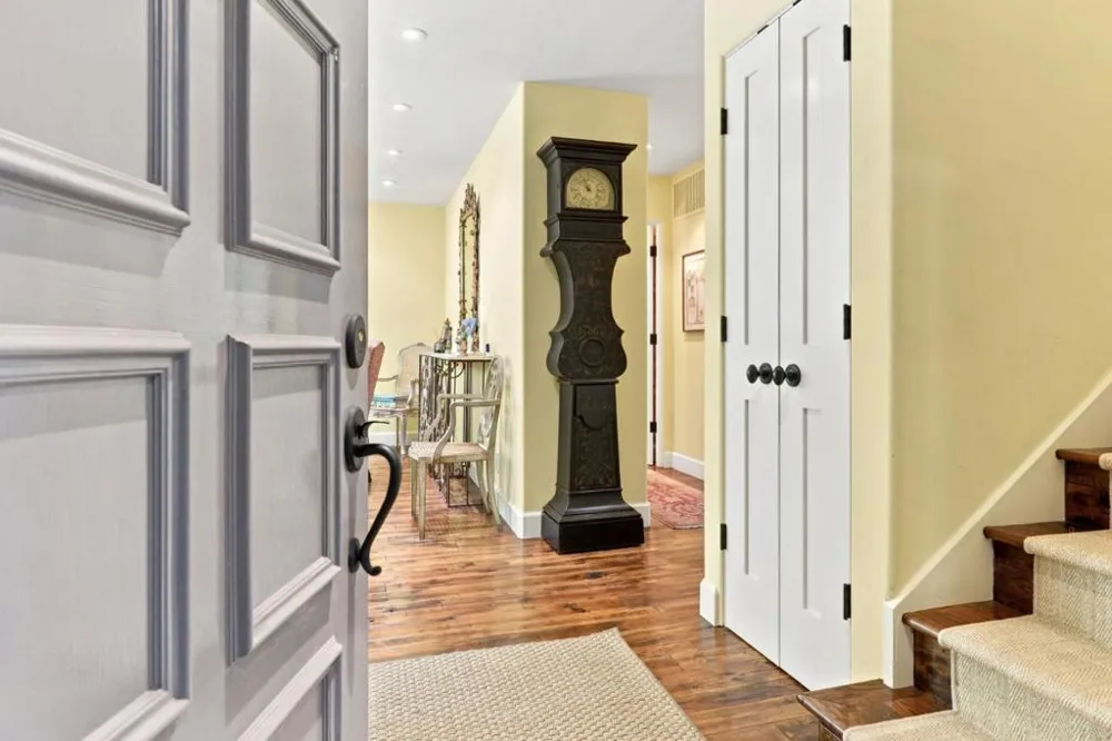 1252 Sharon Park Drive Menlo Park, CA 94025
