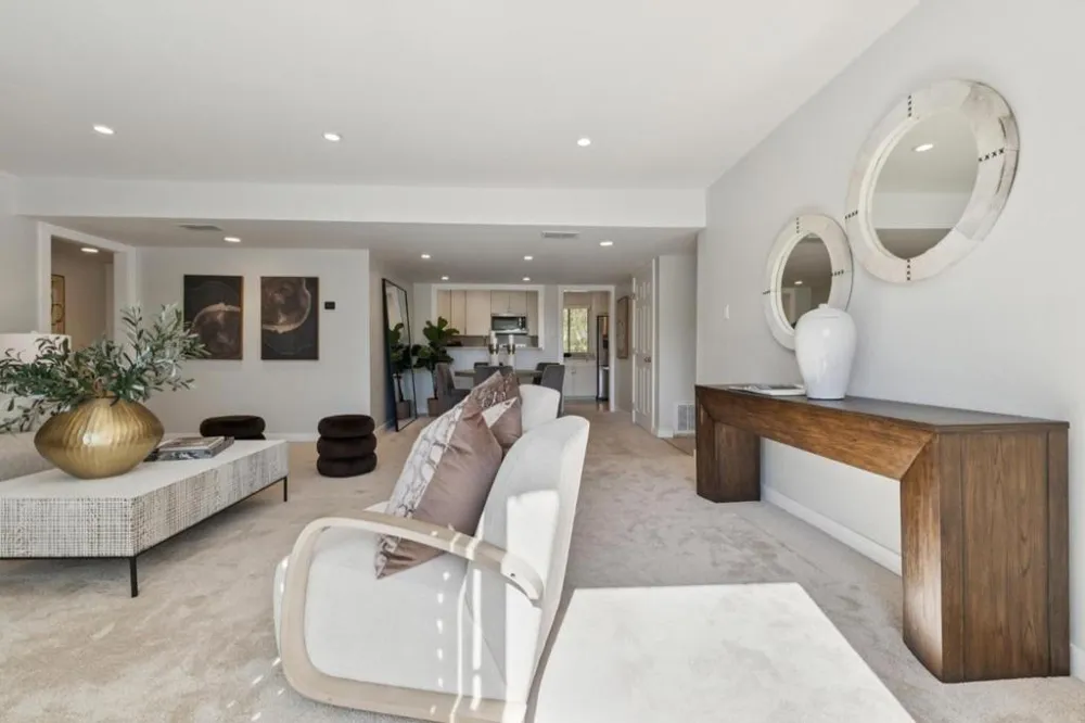 675 Sharon Park #307 Menlo Park, CA 94025