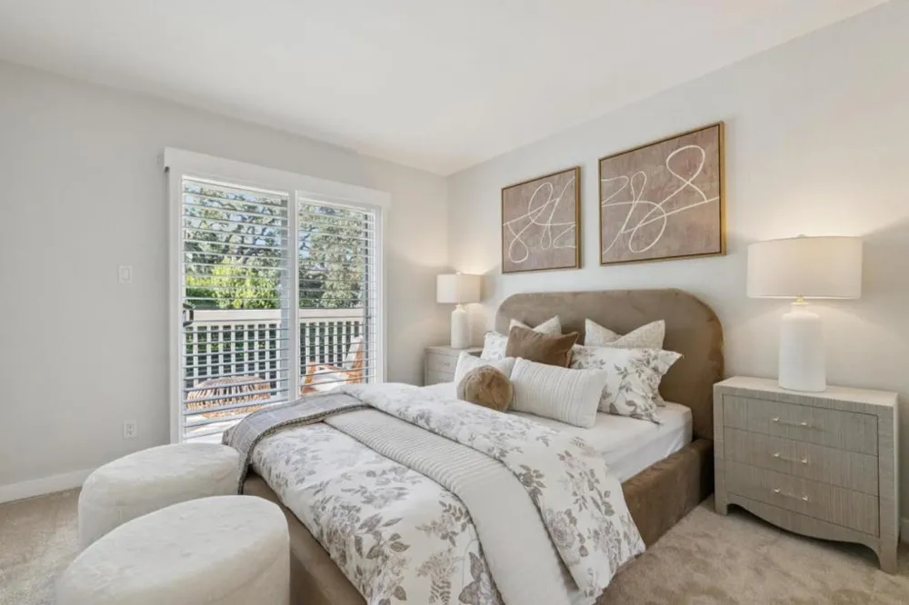 675 Sharon Park #307 Menlo Park, CA 94025