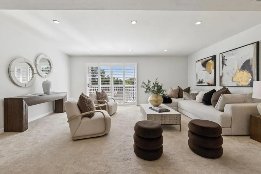 675 Sharon Park #307 Menlo Park, CA 94025