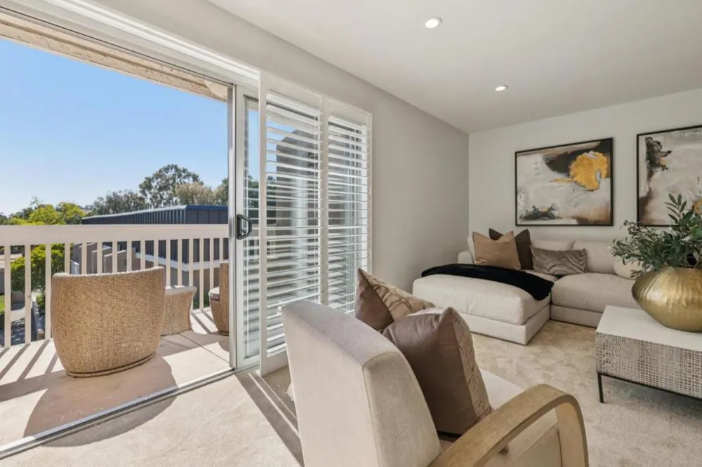 675 Sharon Park #307 Menlo Park, CA 94025