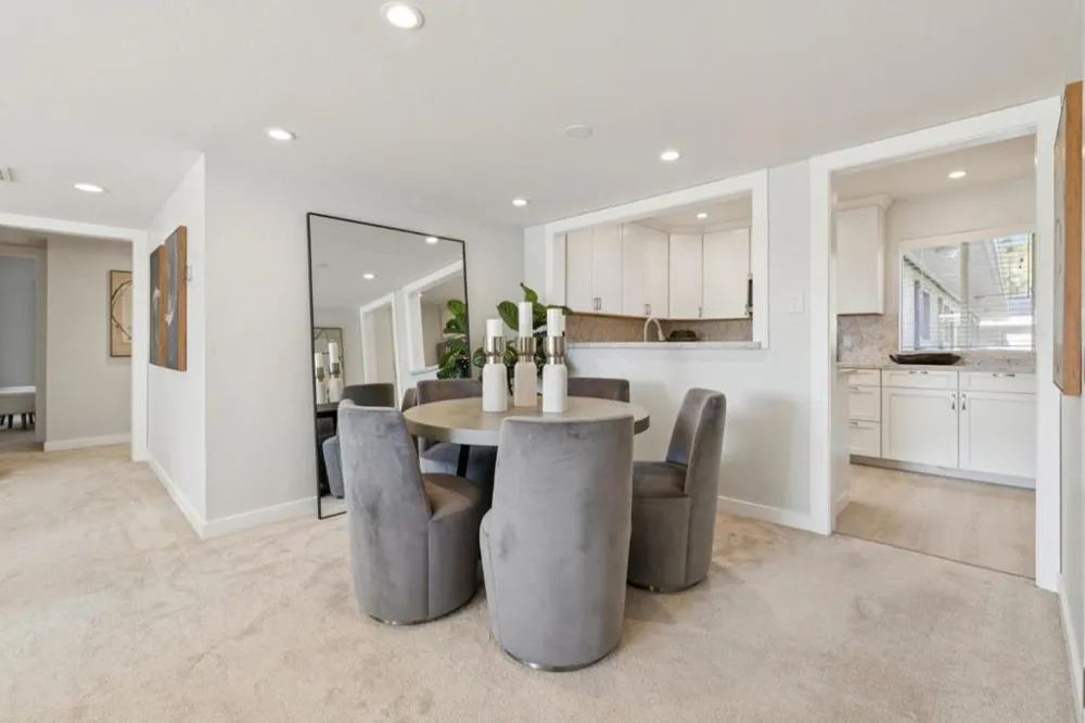 675 Sharon Park #307 Menlo Park, CA 94025