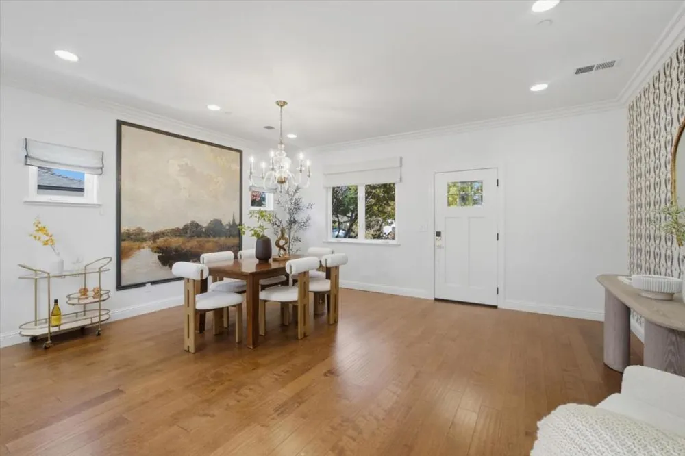 3494 Hoover Street Redwood City, CA 94063