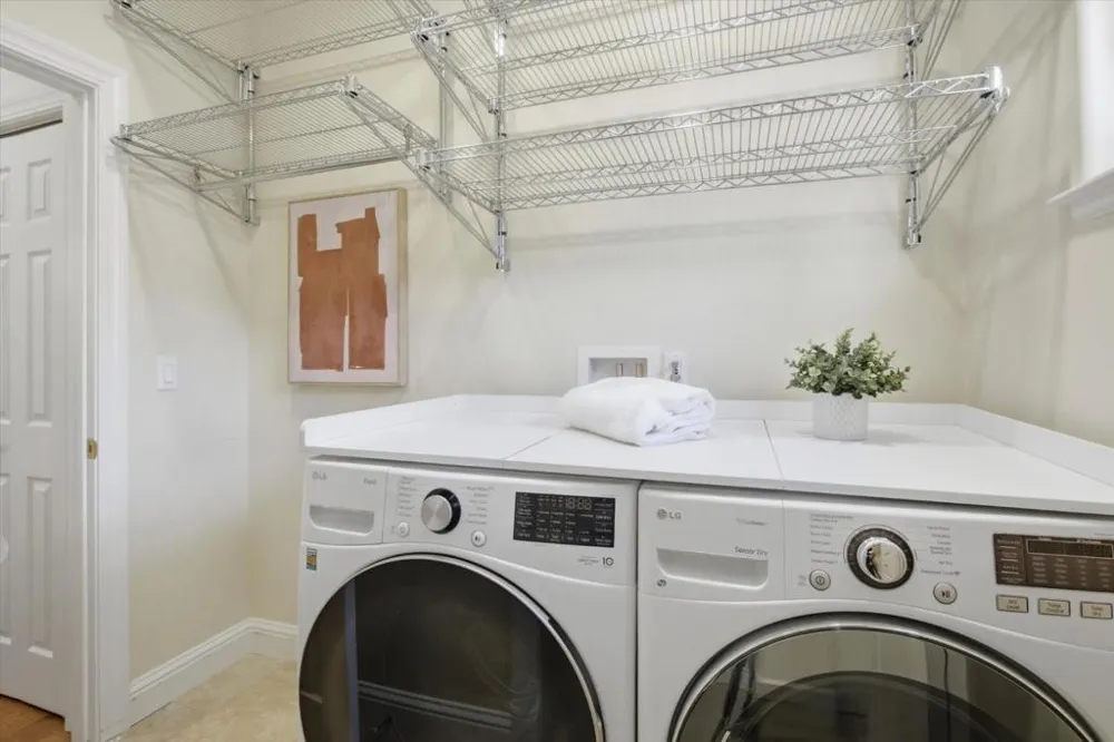 3494 Hoover Street Redwood City, CA 94063