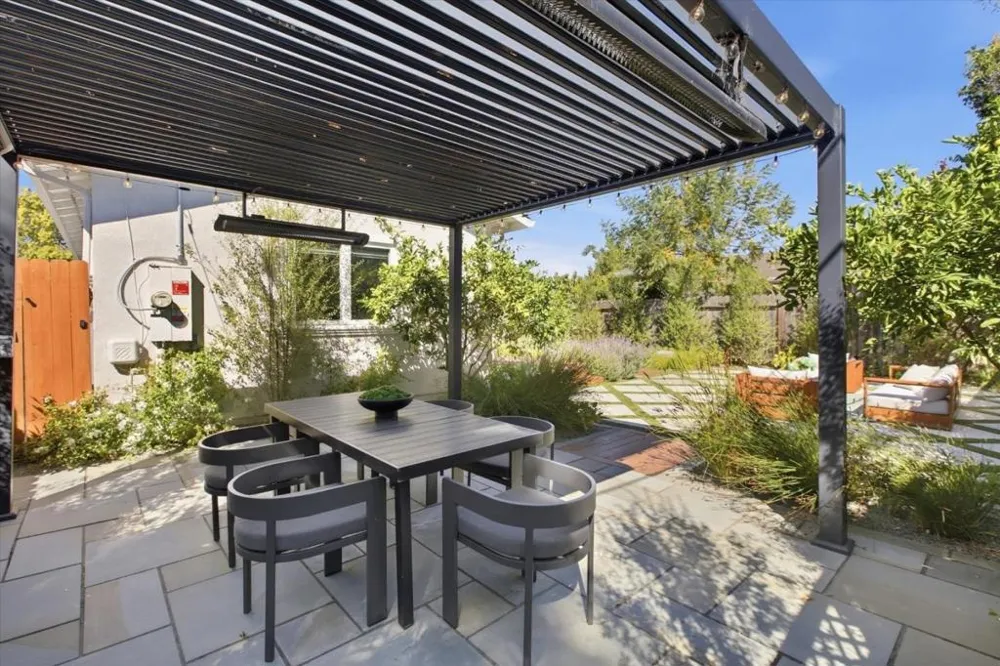 3494 Hoover Street Redwood City, CA 94063