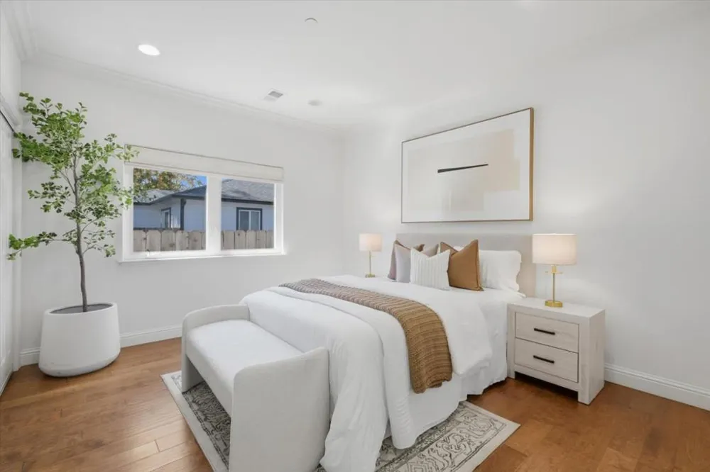 3494 Hoover Street Redwood City, CA 94063