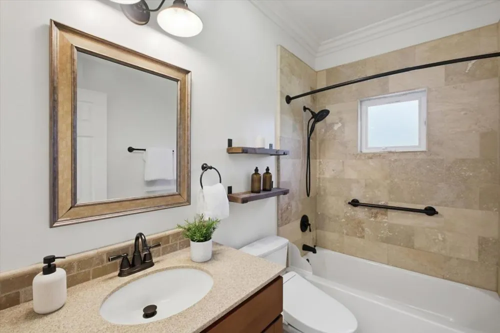 3494 Hoover Street Redwood City, CA 94063