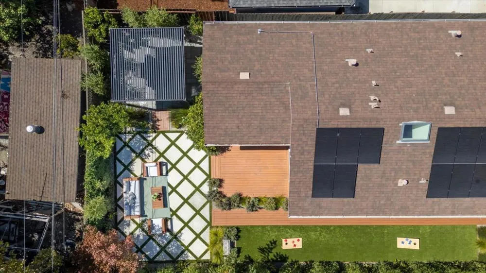 3494 Hoover Street Redwood City, CA 94063