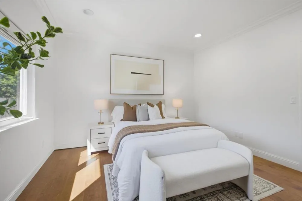 3494 Hoover Street Redwood City, CA 94063
