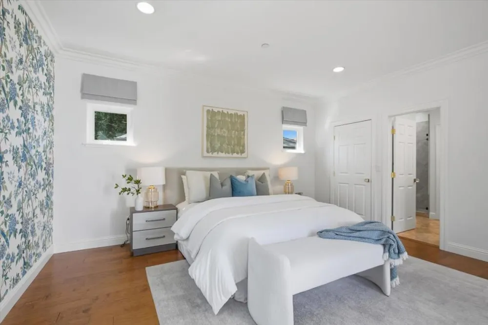 3494 Hoover Street Redwood City, CA 94063