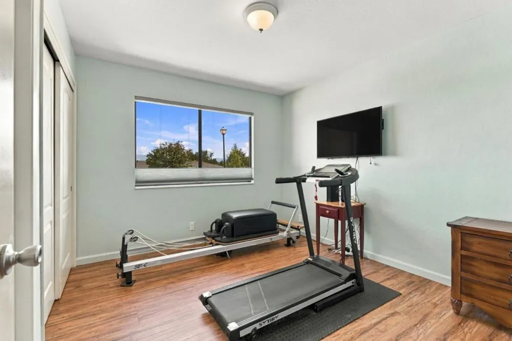400 Donald Drive Hollister, CA 95023