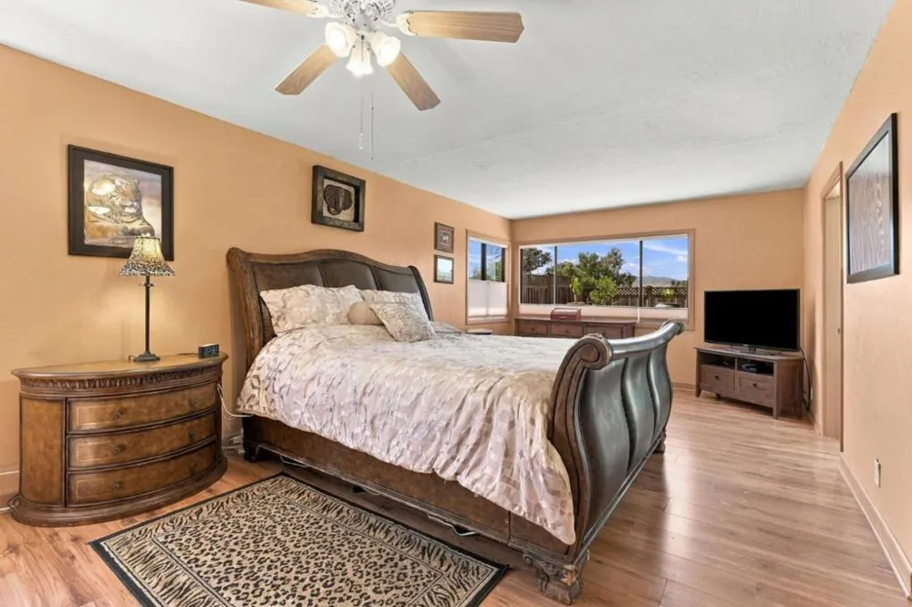 400 Donald Drive Hollister, CA 95023