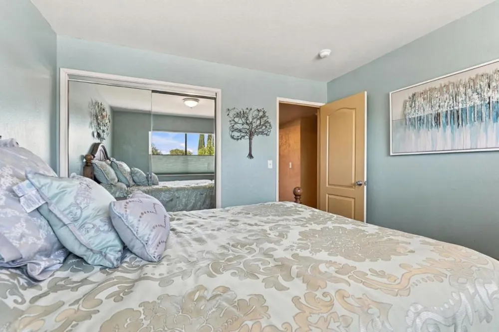 400 Donald Drive Hollister, CA 95023