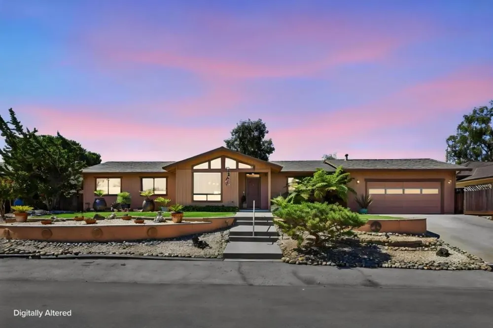 400 Donald Drive Hollister, CA 95023