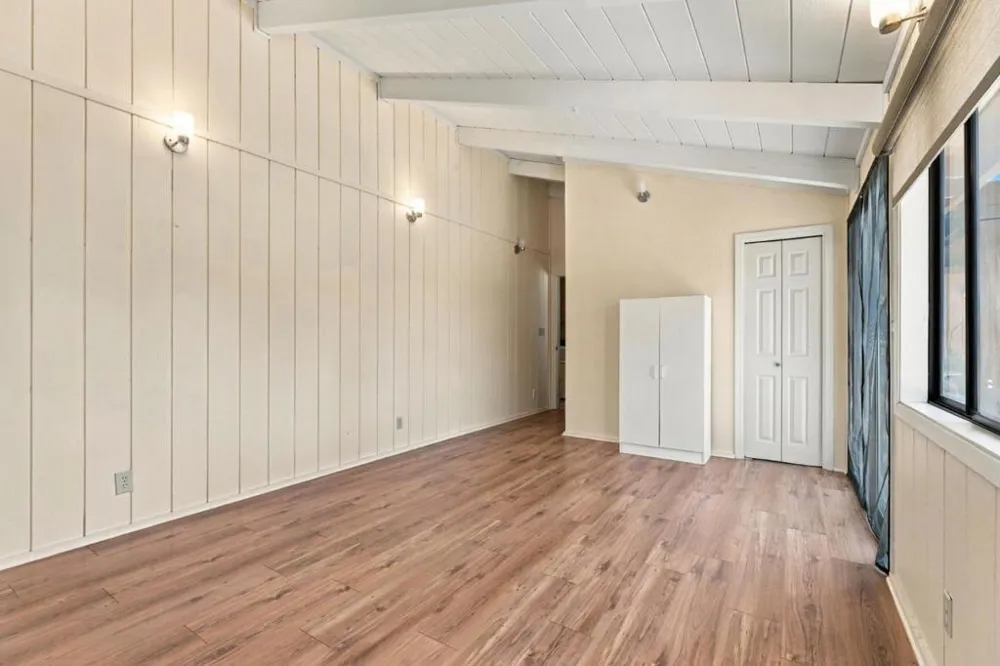 400 Donald Drive Hollister, CA 95023