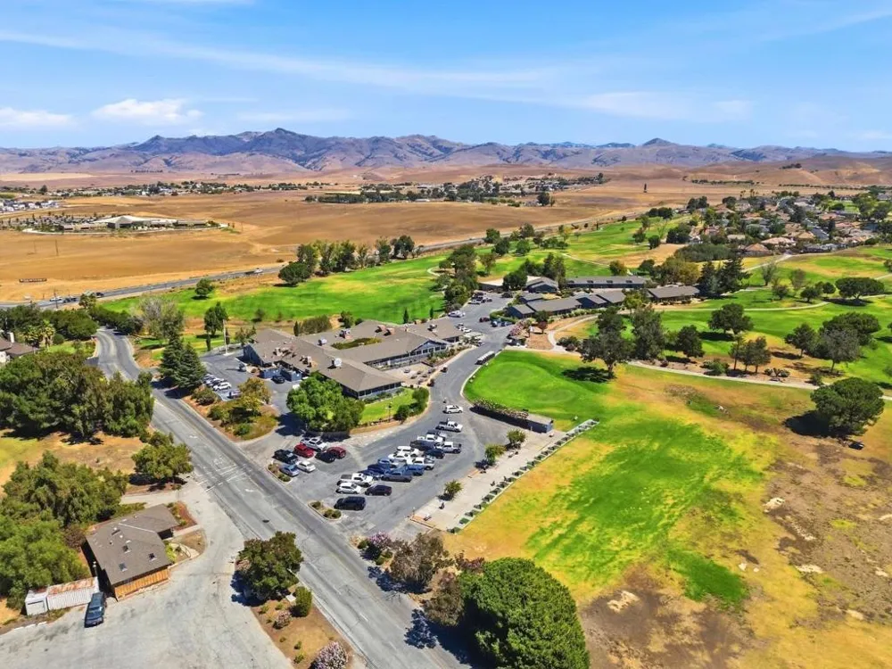 400 Donald Drive Hollister, CA 95023