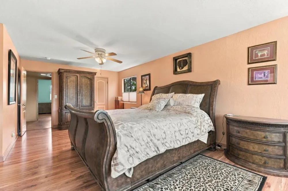 400 Donald Drive Hollister, CA 95023