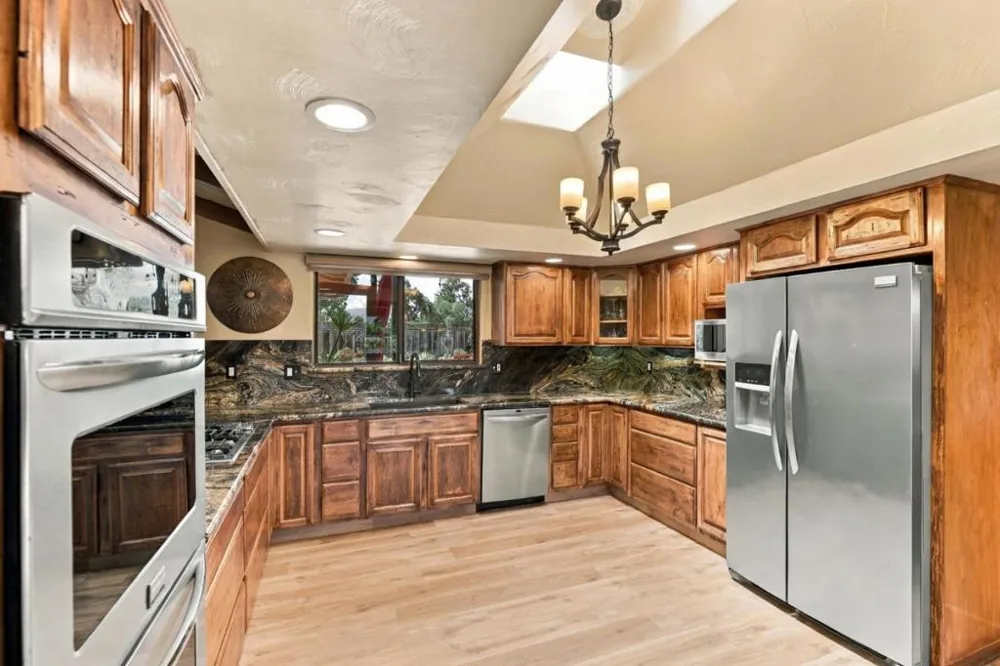 400 Donald Drive Hollister, CA 95023