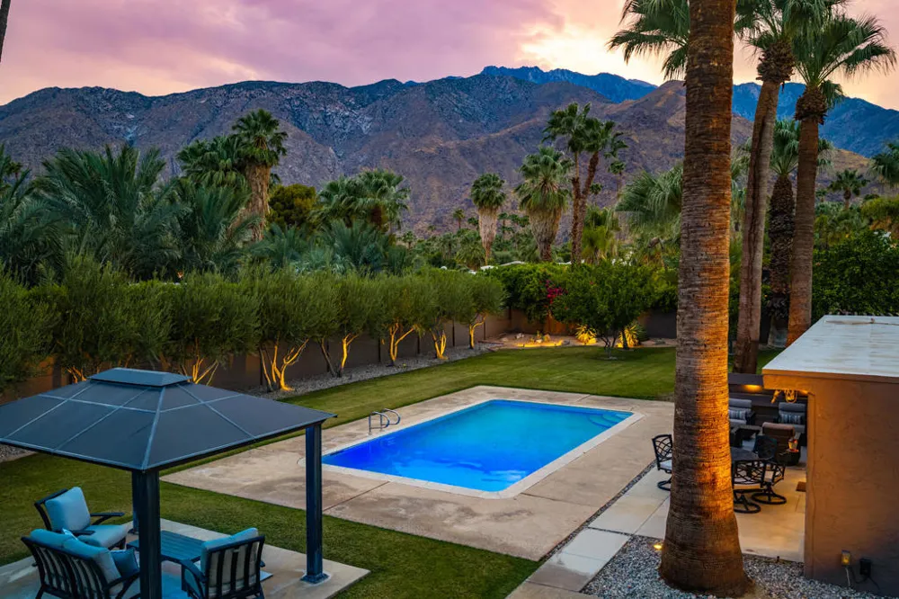355 W Chino Canyon Road Palm Springs, CA 92262
