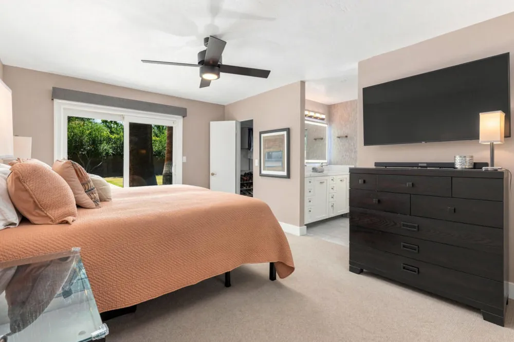 355 W Chino Canyon Road Palm Springs, CA 92262