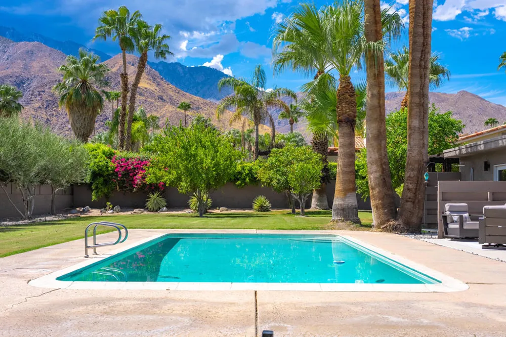 355 W Chino Canyon Road Palm Springs, CA 92262
