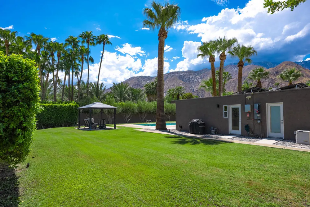 355 W Chino Canyon Road Palm Springs, CA 92262
