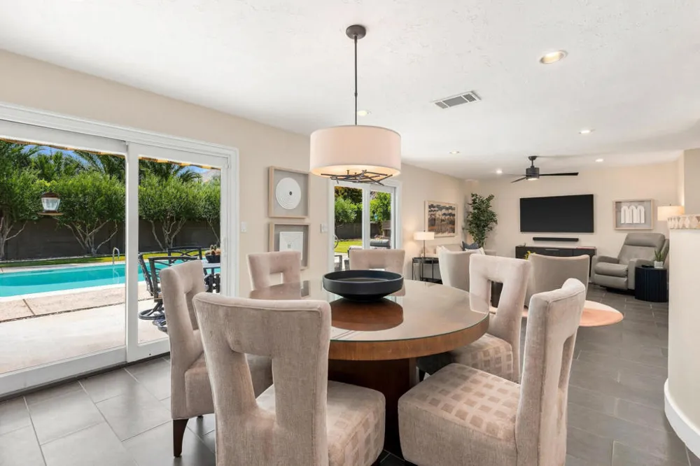 355 W Chino Canyon Road Palm Springs, CA 92262