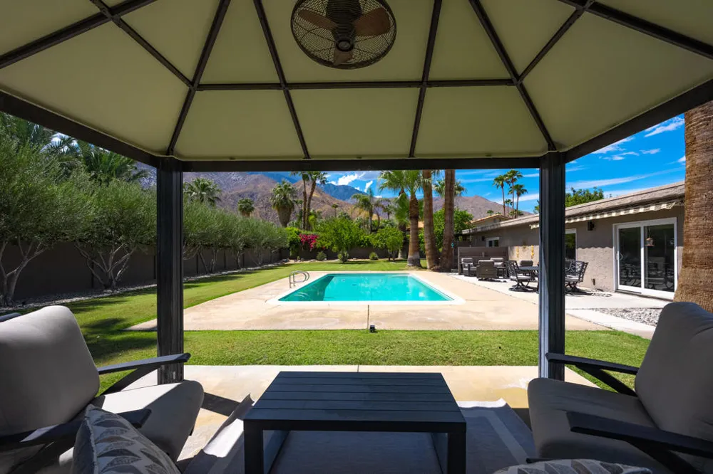 355 W Chino Canyon Road Palm Springs, CA 92262