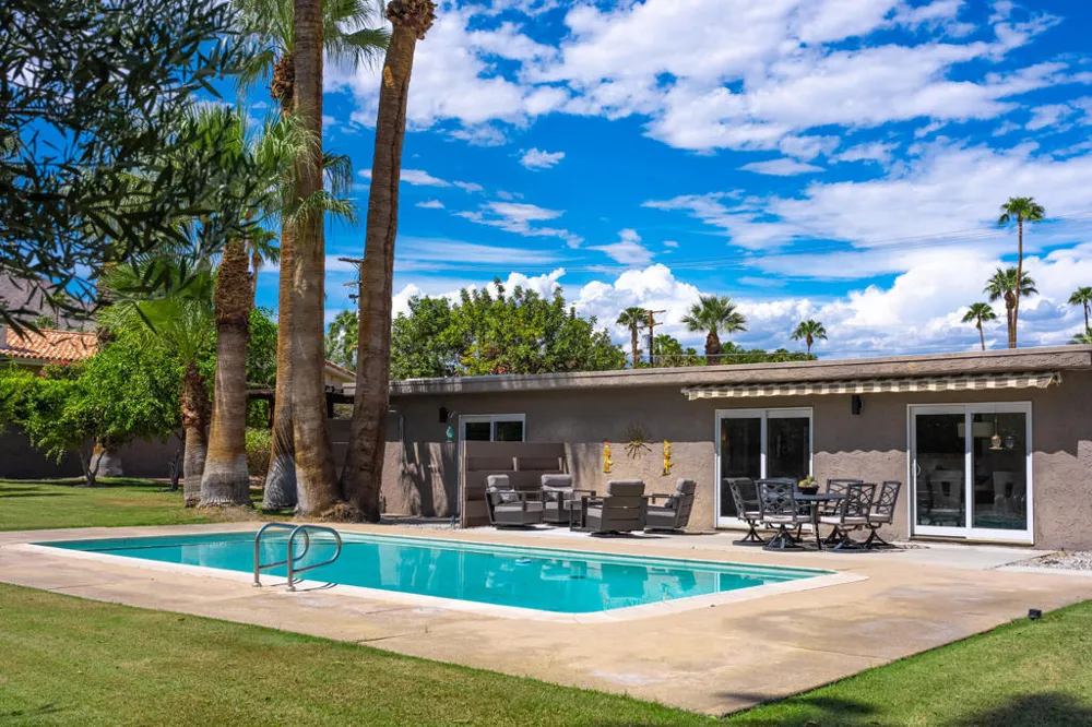 355 W Chino Canyon Road Palm Springs, CA 92262