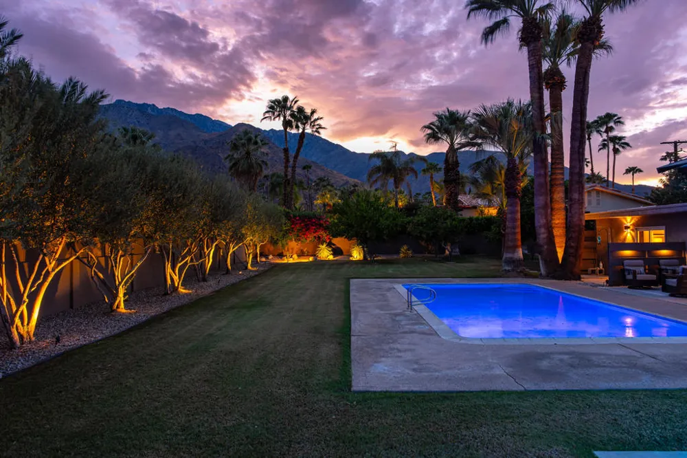 355 W Chino Canyon Road Palm Springs, CA 92262