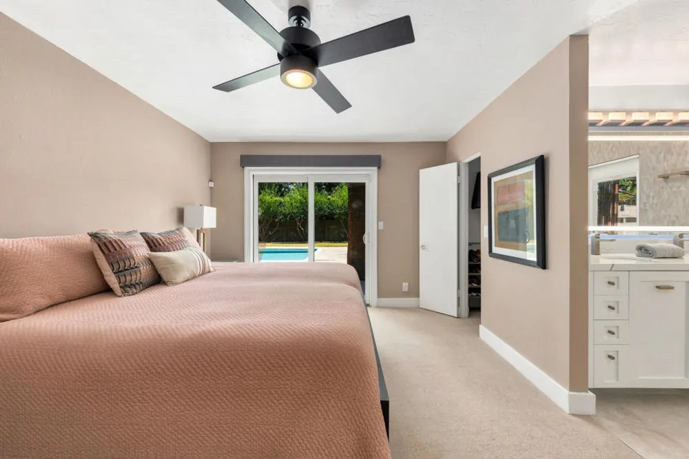 355 W Chino Canyon Road Palm Springs, CA 92262
