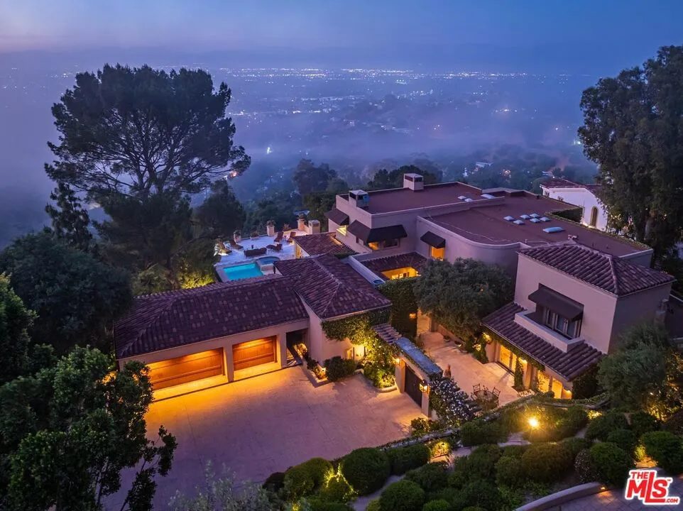14701 Mulholland Drive Los Angeles, CA 90077