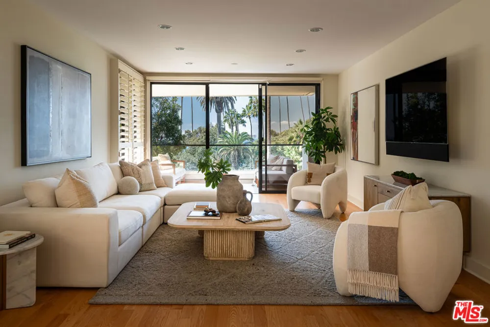 701 Ocean Avenue #301 Santa Monica, CA 90402