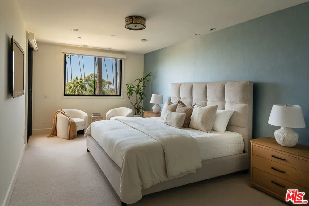701 Ocean Avenue #301 Santa Monica, CA 90402