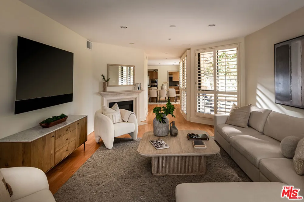 701 Ocean Avenue #301 Santa Monica, CA 90402