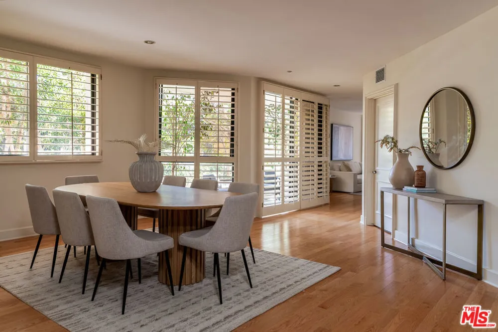 701 Ocean Avenue #301 Santa Monica, CA 90402