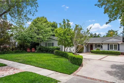 1002 W Santa Clara