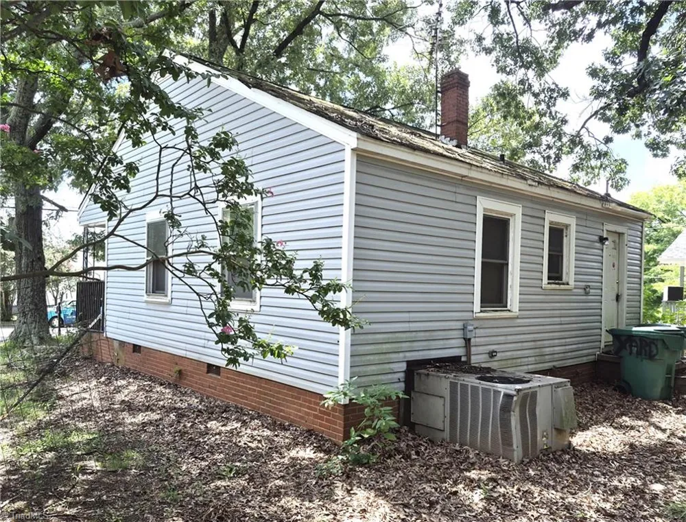 1804 Eugene Avenue High Point, NC 27260